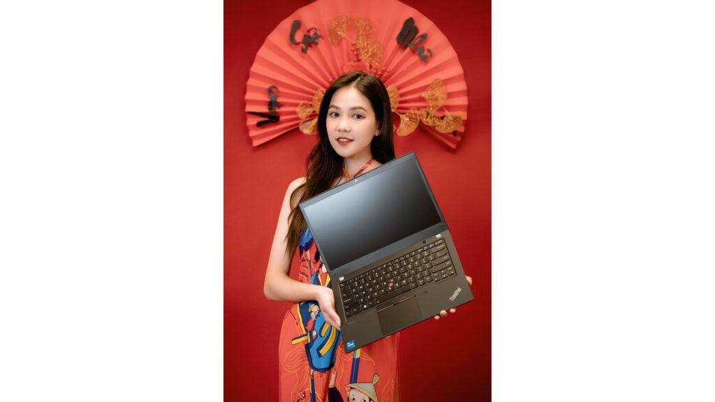 Laptop Lenovo Thinkpad T14 Gen 2 20W1S5VD00 (i7-1165G7 | RAM 16GB | SSD 512GB | 14-FHD | Black) 21 Laptop Lenovo Thinkpad T14 Gen 2 20W1S5VD00 (i7-1165G7 | RAM 16GB | SSD 512GB | 14-FHD | Black)