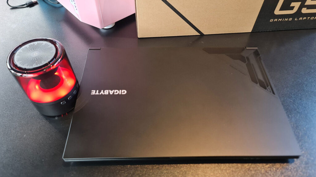 Laptop GIGABYTE G5 GE-51VN263SH (i5-12500H | RTX-3050 4GB | RAM 8GB | SSD 512GB | 15.6-FHD-144Hz | Win11 | Đen) 21 Laptop GIGABYTE G5 GE-51VN263SH (i5-12500H | RTX-3050 4GB | RAM 8GB | SSD 512GB | 15.6-FHD-144Hz | Win11 | Đen)