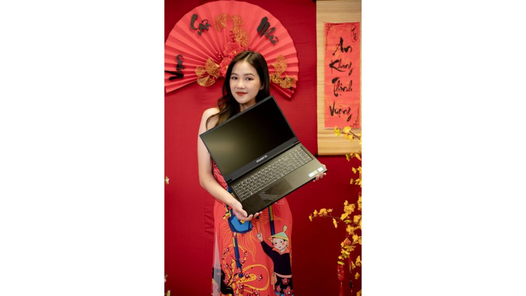 Laptop GIGABYTE G5 GE-51VN263SH (i5-12500H | RTX-3050 4GB | RAM 8GB | SSD 512GB | 15.6-FHD-144Hz | Win11 | Đen) 15 Laptop GIGABYTE G5 GE-51VN263SH (i5-12500H | RTX-3050 4GB | RAM 8GB | SSD 512GB | 15.6-FHD-144Hz | Win11 | Đen)