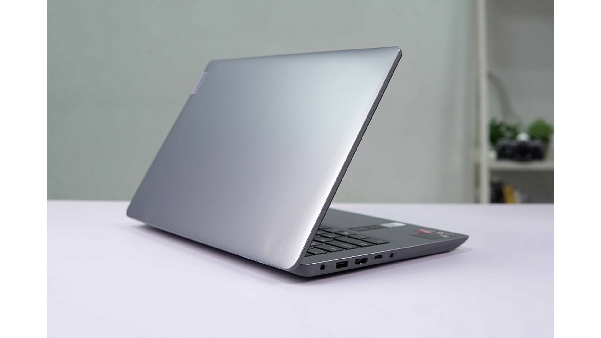 Laptop Lenovo IdeaPad Slim 3 14ABA7 82RM003WVN (Ryzen 5 5625U | RAM 8GB | SSD 256GB | 14inch FullHD | Win11 |GREY)