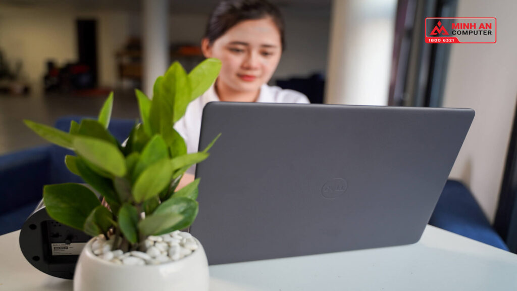 Laptop Dell Vostro 3400 70235020 (14.0 inch FHD | i3 1115G4 | RAM 8GB | SSD 256GB | Win10 | Màu đen)