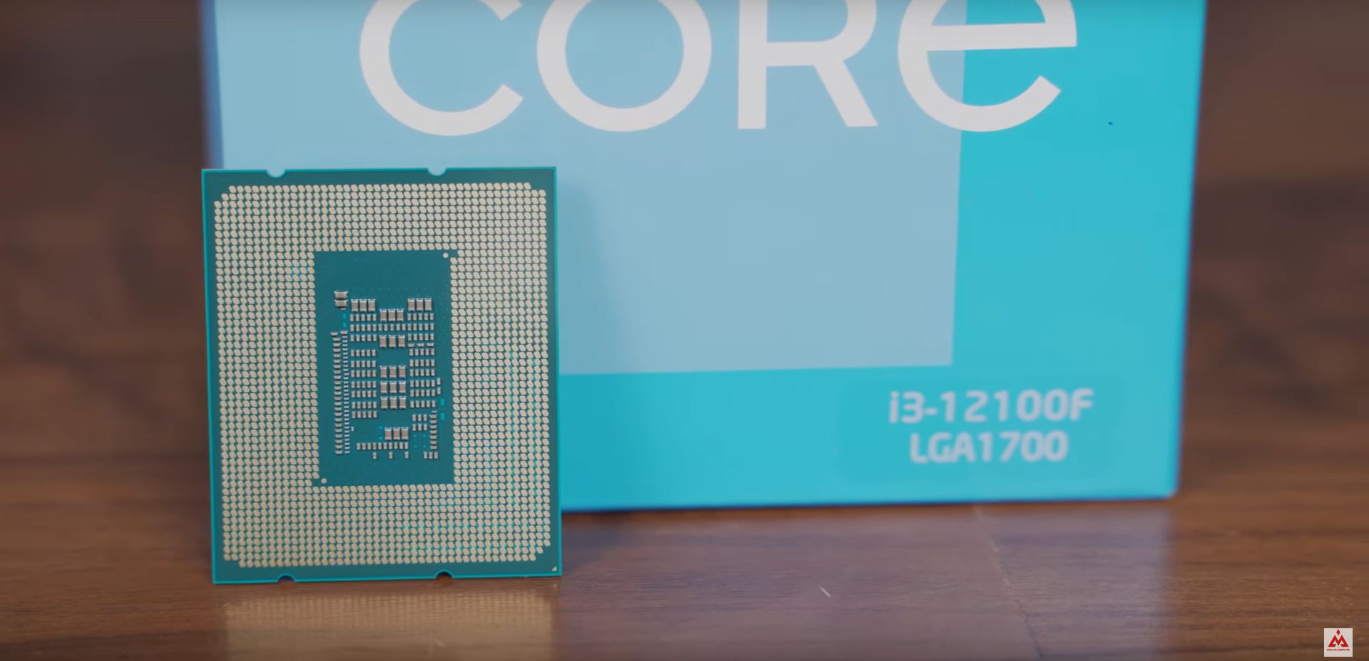 Hỗ trợ cả RAM DDR5 và DDR4